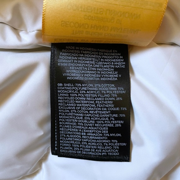 The North Face Women’s Arctic Parka Waterproof Coat In Gardenia White - Picture 7 of 9